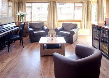 The Lawns Hotel 桑当 外观 照片